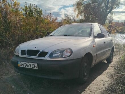 Дэу Сенс 2003 в Мироновке на Automoto.ua Серый Дэу Сенс, объемом двигателя 1.6 л и пробегом 95 тыс. км за 1000 $, фото 1 на Automoto.ua