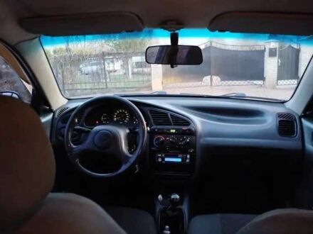 Деу Сенс 2003 у Вінниці на Automoto.ua Сірий Деу Сенс, об'ємом двигуна 1.5 л та пробігом 276 тис. км за 2219 $, фото 1 на Automoto.ua