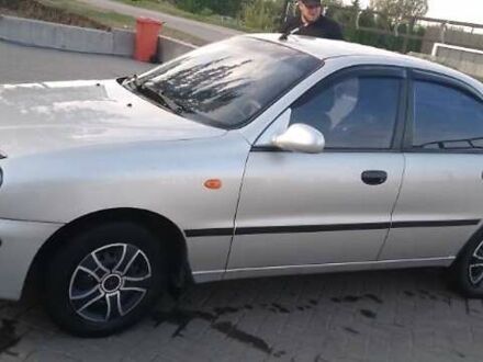 Дэу Сенс 2004 в Корсунь-Шевченковском на Automoto.ua Серый Дэу Сенс, объемом двигателя 1.3 л и пробегом 177 тыс. км за 1800 $, фото 1 на Automoto.ua