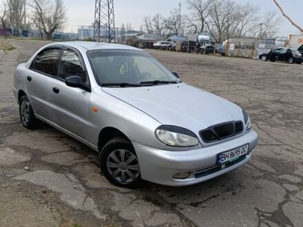 Серый Дэу Сенс, объемом двигателя 1.5 л и пробегом 80 тыс. км за 2000 $, фото 1 на Automoto.ua