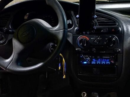 Сірий Деу Сенс, об'ємом двигуна 1.3 л та пробігом 360 тис. км за 999 $, фото 1 на Automoto.ua