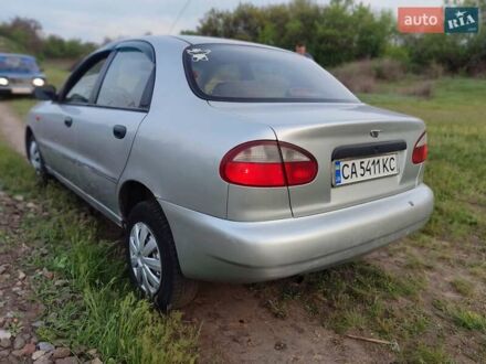 Деу Сенс 2005 у Смеле на Automoto.ua Сірий Деу Сенс, об'ємом двигуна 1.3 л та пробігом 116 тис. км за 1399 $, фото 1 на Automoto.ua