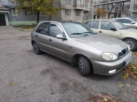 Сірий Деу Сенс, об'ємом двигуна 1.5 л та пробігом 240 тис. км за 2000 $, фото 1 на Automoto.ua