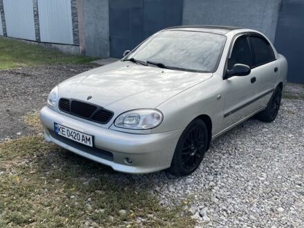 Деу Сенс 2006 у Новомосковске на Automoto.ua Сірий Деу Сенс, об'ємом двигуна 1.5 л та пробігом 98 тис. км за 3800 $, фото 1 на Automoto.ua