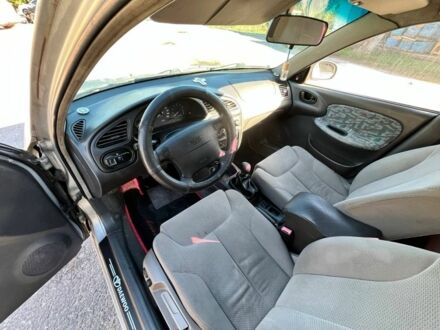 Серый Дэу Сенс, объемом двигателя 1.6 л и пробегом 200 тыс. км за 2300 $, фото 1 на Automoto.ua