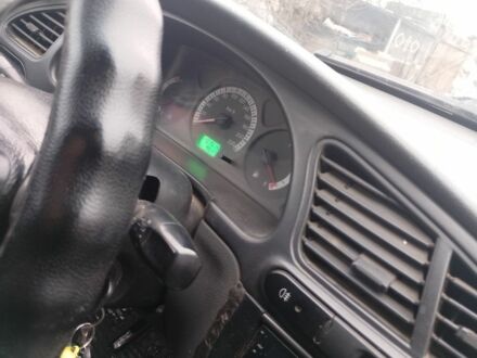 Сірий Деу Сенс, об'ємом двигуна 1.4 л та пробігом 2 тис. км за 1600 $, фото 1 на Automoto.ua