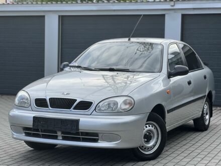 Деу Сенс 2007 у Кременце на Automoto.ua Сірий Деу Сенс, об'ємом двигуна 1.3 л та пробігом 123 тис. км за 1999 $, фото 1 на Automoto.ua