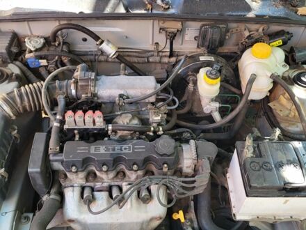 Дэу Сенс 2007 в Запорожье на Automoto.ua Серый Дэу Сенс, объемом двигателя 1.5 л и пробегом 300 тыс. км за 900 $, фото 1 на Automoto.ua
