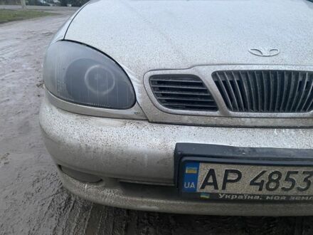 Серый Дэу Сенс, объемом двигателя 1.5 л и пробегом 300 тыс. км за 2000 $, фото 1 на Automoto.ua