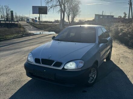 Серый Дэу Сенс, объемом двигателя 1.5 л и пробегом 190 тыс. км за 2000 $, фото 1 на Automoto.ua