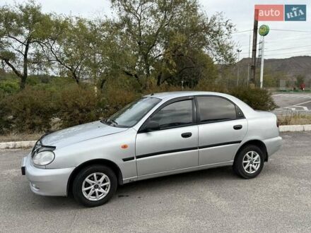 Серый Дэу Сенс, объемом двигателя 1.5 л и пробегом 200 тыс. км за 2200 $, фото 1 на Automoto.ua