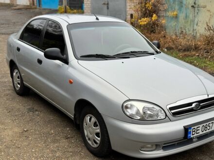 Серый Дэу Сенс, объемом двигателя 1.5 л и пробегом 8 тыс. км за 5000 $, фото 1 на Automoto.ua