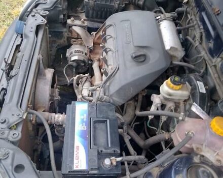 Синий Дэу Сенс, объемом двигателя 1.3 л и пробегом 185 тыс. км за 999 $, фото 6 на Automoto.ua