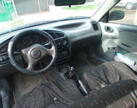 Синий Дэу Сенс, объемом двигателя 1.3 л и пробегом 460 тыс. км за 1300 $, фото 2 на Automoto.ua