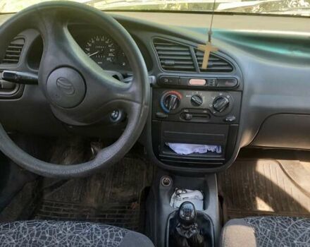 Синий Дэу Сенс, объемом двигателя 1.3 л и пробегом 239 тыс. км за 1100 $, фото 3 на Automoto.ua