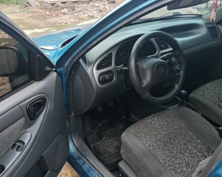Синій Деу Сенс, об'ємом двигуна 1.3 л та пробігом 155 тис. км за 1650 $, фото 3 на Automoto.ua