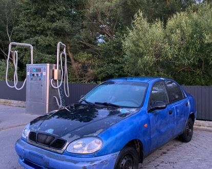 Дэу Сенс 2008 в Буче на Automoto.ua Синий Дэу Сенс, объемом двигателя 1.3 л и пробегом 250 тыс. км за 839 $, фото 1 на Automoto.ua
