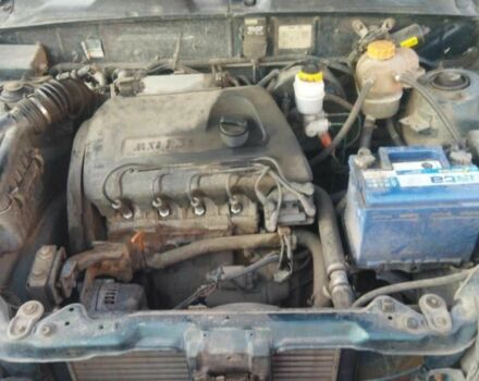 Зелений Деу Сенс, об'ємом двигуна 1.3 л та пробігом 240 тис. км за 800 $, фото 1 на Automoto.ua