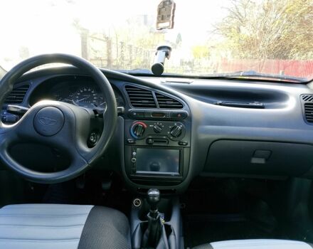 Деу Сенс 2003 у Хмельницькому на Automoto.ua Зелений Деу Сенс, об'ємом двигуна 1.5 л та пробігом 196 тис. км за 3200 $, фото 3 на Automoto.ua