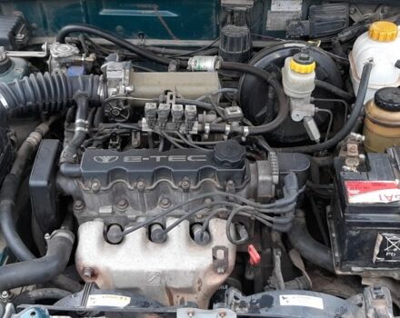 Зеленый Дэу Сенс, объемом двигателя 1.5 л и пробегом 352 тыс. км за 1600 $, фото 5 на Automoto.ua