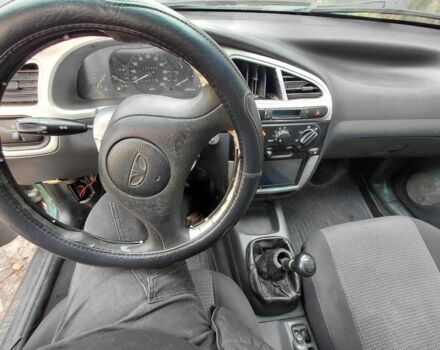 Зеленый Дэу Сенс, объемом двигателя 1.5 л и пробегом 325 тыс. км за 1300 $, фото 6 на Automoto.ua