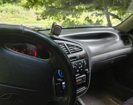 Зеленый Дэу Сенс, объемом двигателя 1.6 л и пробегом 260 тыс. км за 2700 $, фото 5 на Automoto.ua