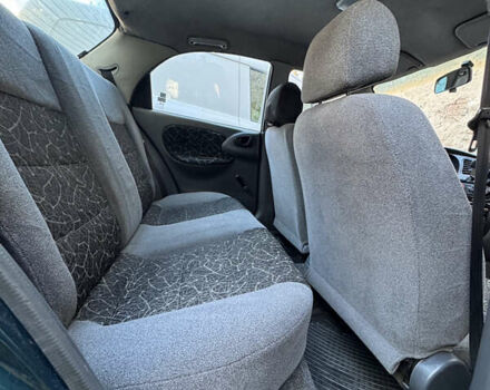 Зелений Деу Сенс, об'ємом двигуна 1.3 л та пробігом 151 тис. км за 2000 $, фото 2 на Automoto.ua