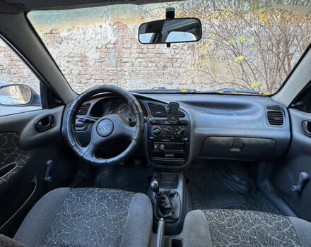 Зелений Деу Сенс, об'ємом двигуна 1.3 л та пробігом 151 тис. км за 2000 $, фото 3 на Automoto.ua