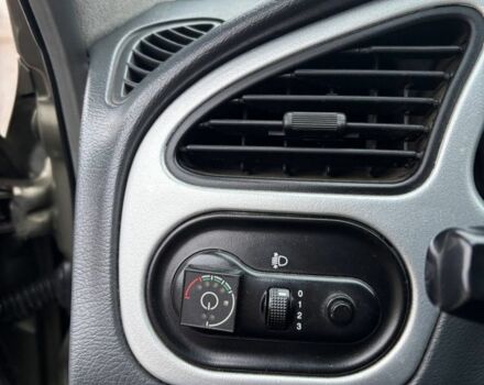 Зелений Деу Сенс, об'ємом двигуна 1.5 л та пробігом 295 тис. км за 2200 $, фото 3 на Automoto.ua