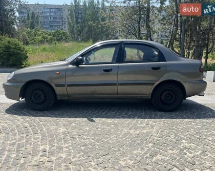Зеленый Дэу Сенс, объемом двигателя 1.3 л и пробегом 200 тыс. км за 1899 $, фото 3 на Automoto.ua
