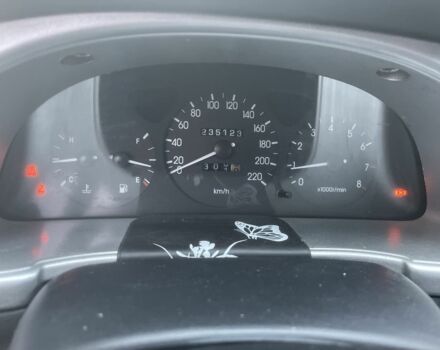 Зелений Деу Сенс, об'ємом двигуна 1.6 л та пробігом 235 тис. км за 2700 $, фото 9 на Automoto.ua