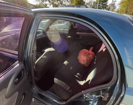 Деу Сенс 2004 у Сокинянах на Automoto.ua Зелений Деу Сенс, об'ємом двигуна 1.5 л та пробігом 200 тис. км за 1400 $, фото 5 на Automoto.ua