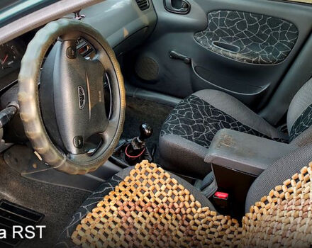 Зеленый Дэу Сенс, объемом двигателя 1.3 л и пробегом 268 тыс. км за 1500 $, фото 1 на Automoto.ua