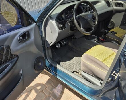 Дэу Сенс 2004 в Кривом Роге на Automoto.ua Зеленый Дэу Сенс, объемом двигателя 0 л и пробегом 360 тыс. км за 1400 $, фото 4 на Automoto.ua