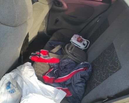 Зеленый Дэу Сенс, объемом двигателя 1.3 л и пробегом 1000 тыс. км за 1650 $, фото 3 на Automoto.ua