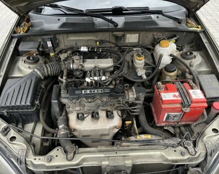 Деу Сенс 2004 у Ужгороді на Automoto.ua Зелений Деу Сенс, об'ємом двигуна 1.5 л та пробігом 120 тис. км за 2650 $, фото 17 на Automoto.ua