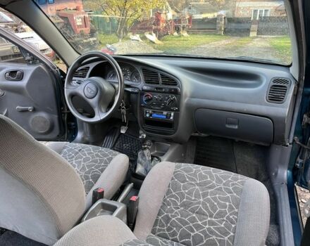 Деу Сенс 2004 у Бучаче на Automoto.ua Зелений Деу Сенс, об'ємом двигуна 1.3 л та пробігом 103 тис. км за 1798 $, фото 5 на Automoto.ua
