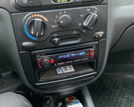 Зелений Деу Сенс, об'ємом двигуна 1.3 л та пробігом 302 тис. км за 1150 $, фото 26 на Automoto.ua