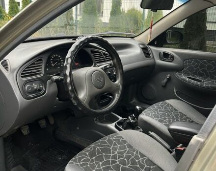 Деу Сенс 2004 у Ужгороді на Automoto.ua Зелений Деу Сенс, об'ємом двигуна 1.5 л та пробігом 120 тис. км за 2650 $, фото 14 на Automoto.ua