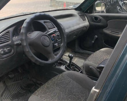 Зеленый Дэу Сенс, объемом двигателя 1.3 л и пробегом 110 тыс. км за 1500 $, фото 5 на Automoto.ua