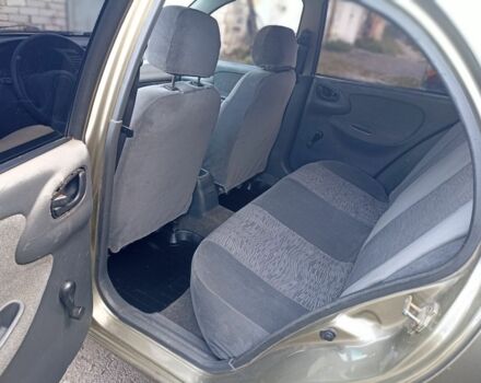 Деу Сенс 2005 у Житомирі на Automoto.ua Зелений Деу Сенс, об'ємом двигуна 1.3 л та пробігом 165 тис. км за 1500 $, фото 10 на Automoto.ua