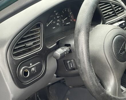 Зеленый Дэу Сенс, объемом двигателя 1.3 л и пробегом 250 тыс. км за 1600 $, фото 6 на Automoto.ua