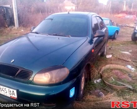 Зеленый Дэу Сенс, объемом двигателя 1.3 л и пробегом 100 тыс. км за 900 $, фото 1 на Automoto.ua