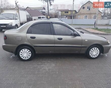 Зелений Деу Сенс, об'ємом двигуна 1.3 л та пробігом 200 тис. км за 1650 $, фото 6 на Automoto.ua