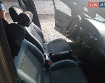 Деу Сенс 2005 у Дніпро (Дніпропетровську) на Automoto.ua Зелений Деу Сенс, об'ємом двигуна 1.3 л та пробігом 226 тис. км за 1936 $, фото 17 на Automoto.ua