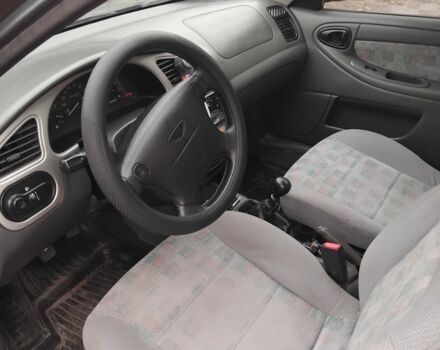 Зелений Деу Сенс, об'ємом двигуна 1.6 л та пробігом 165 тис. км за 2900 $, фото 5 на Automoto.ua