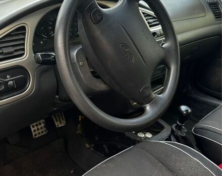 Зеленый Дэу Сенс, объемом двигателя 1.6 л и пробегом 2 тыс. км за 2450 $, фото 6 на Automoto.ua