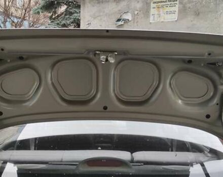 Зелений Деу Сенс, об'ємом двигуна 1.3 л та пробігом 350 тис. км за 1000 $, фото 7 на Automoto.ua