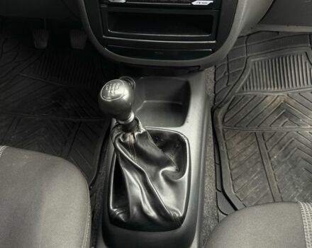 Зелений Деу Сенс, об'ємом двигуна 1.6 л та пробігом 180 тис. км за 2300 $, фото 18 на Automoto.ua