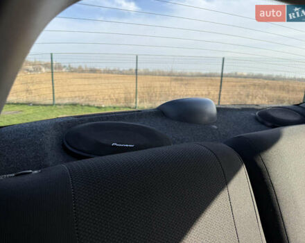 Зелений Деу Сенс, об'ємом двигуна 1.3 л та пробігом 164 тис. км за 1950 $, фото 5 на Automoto.ua